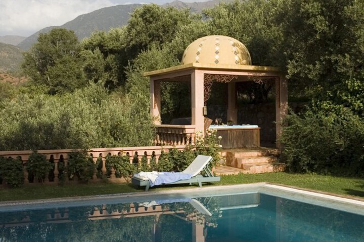 Hotel Pool