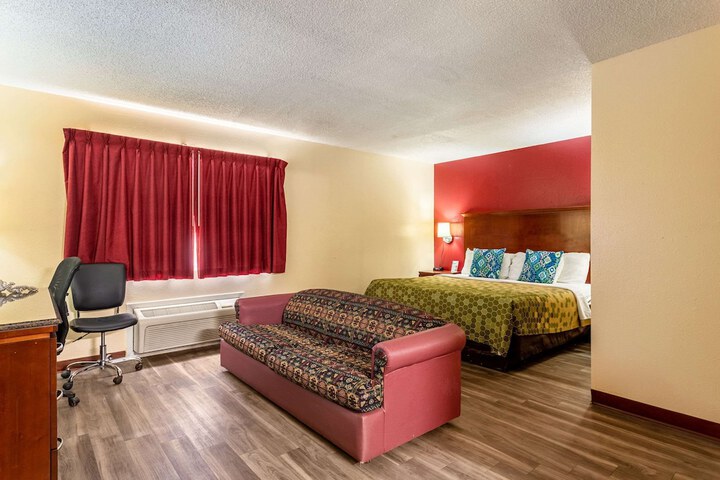Room 14 of 22