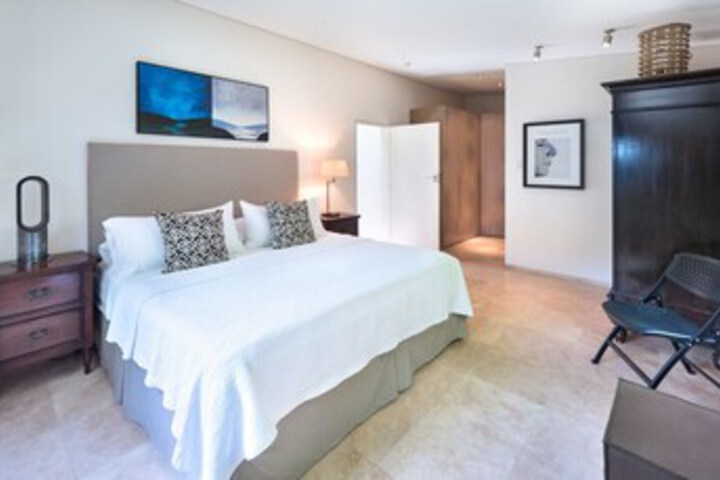 Room 13 of 14