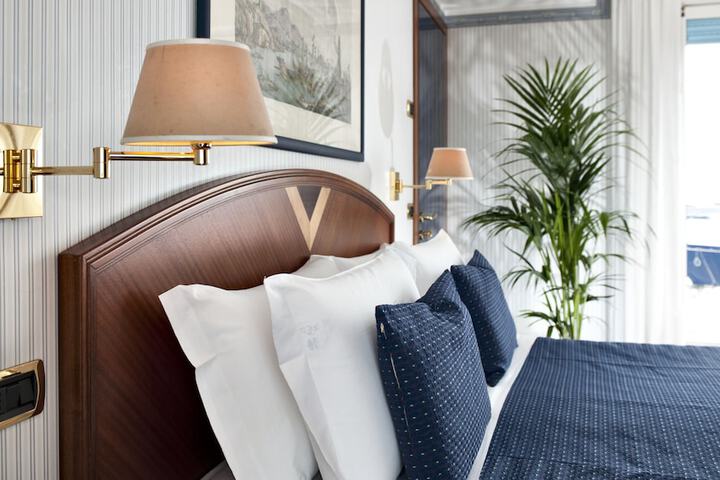 Room 10 of 55