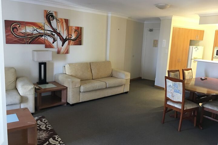 Room 9 of 29