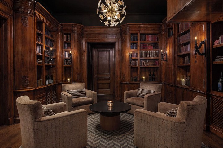 Guest Lobby