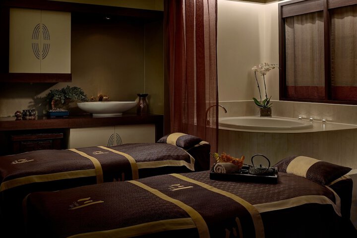 Room 28 of 46