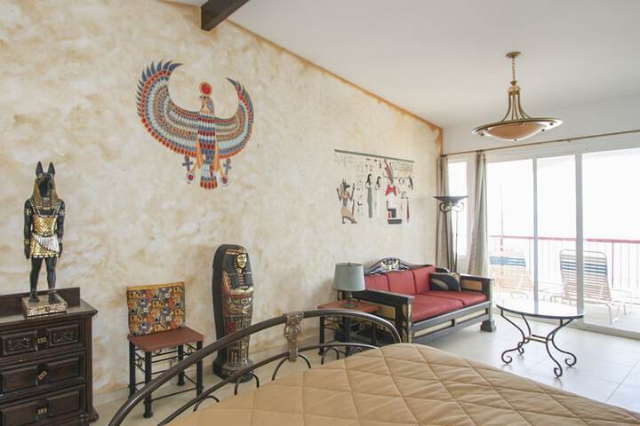 Room 51 of 413