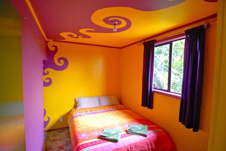 Room 7 of 41