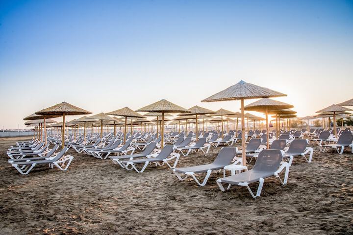 Beach 115 of 143