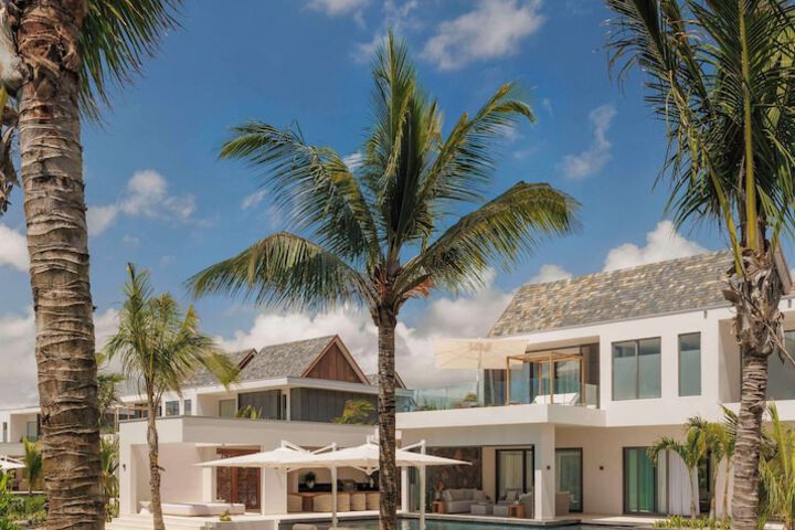 Hotel Exterior 146 of 165