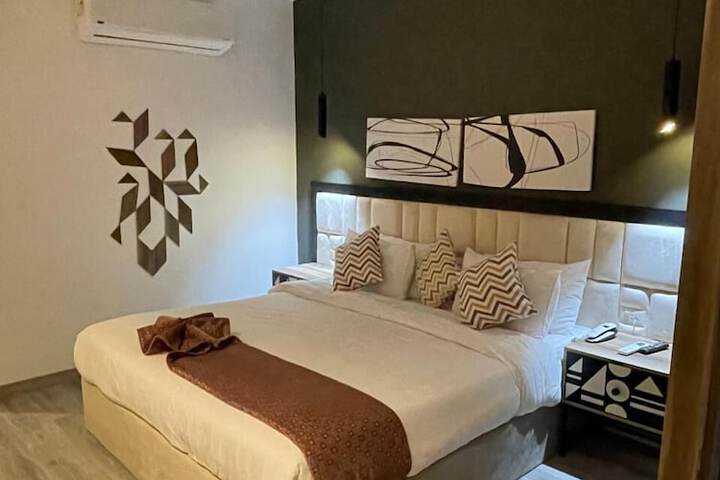 Room 44 of 135