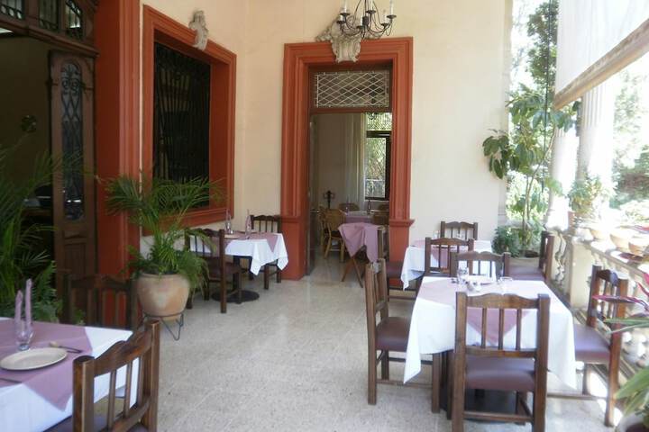 Dining Photos