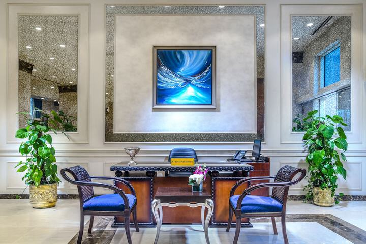 Entrance & Lobby