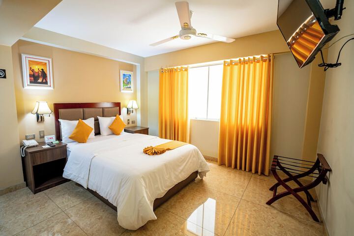 Room 25 of 103