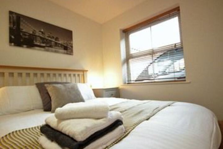 Room 14 of 28