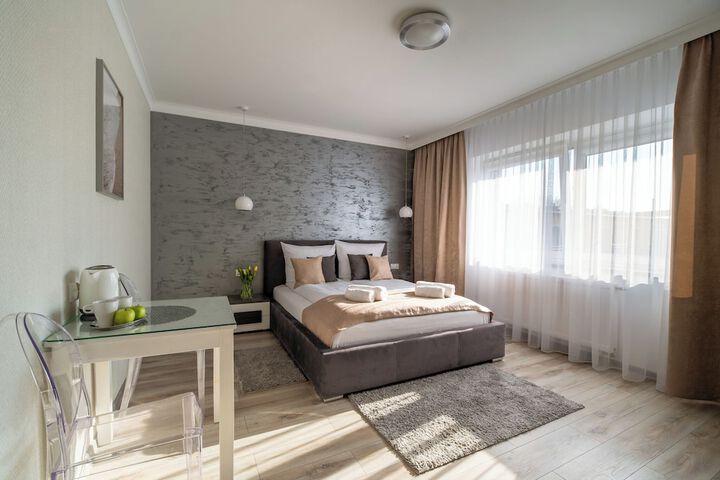 Room 2 of 11
