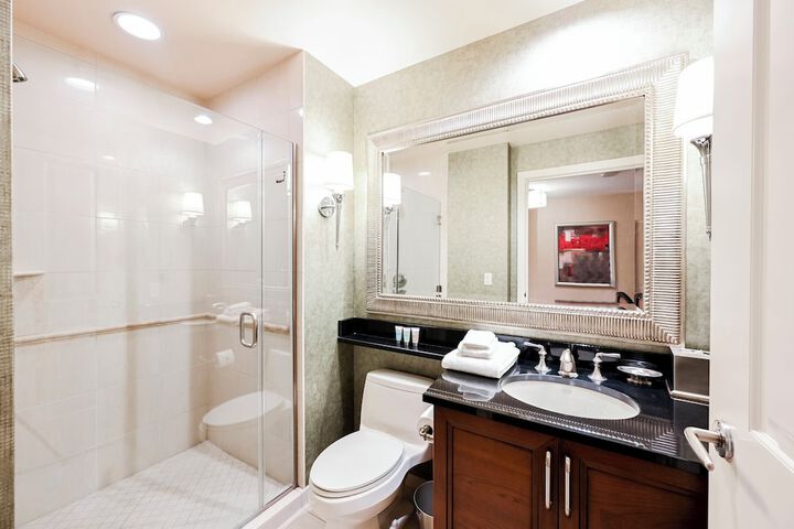 Room 347 of 438