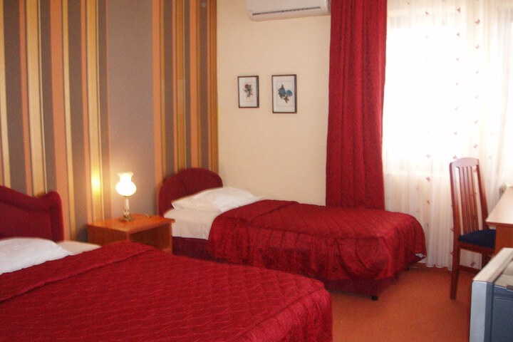 Room 3 of 24