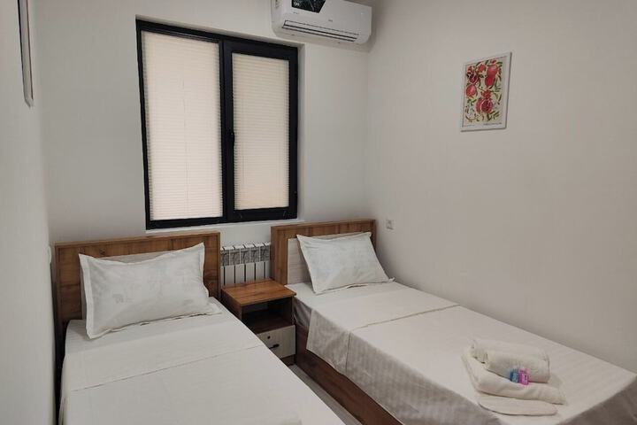 Room 3 of 23