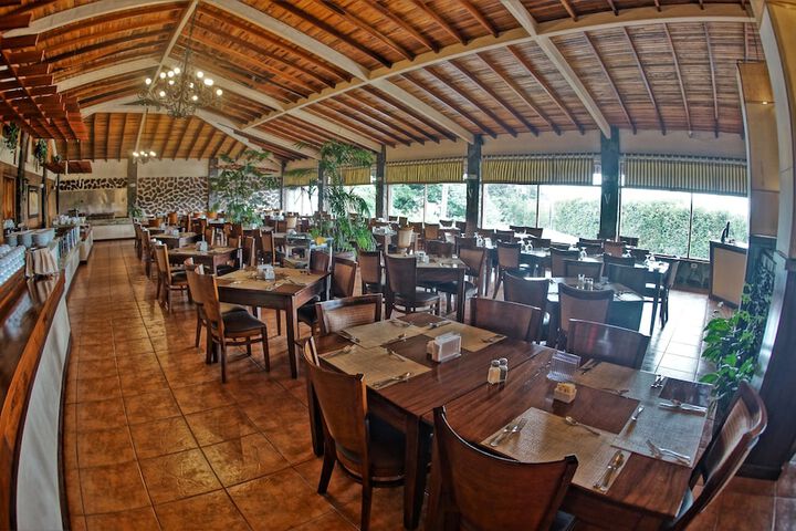 Dining 58 of 102