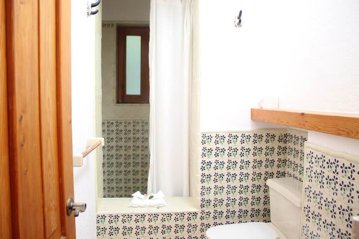 Room 34 of 46