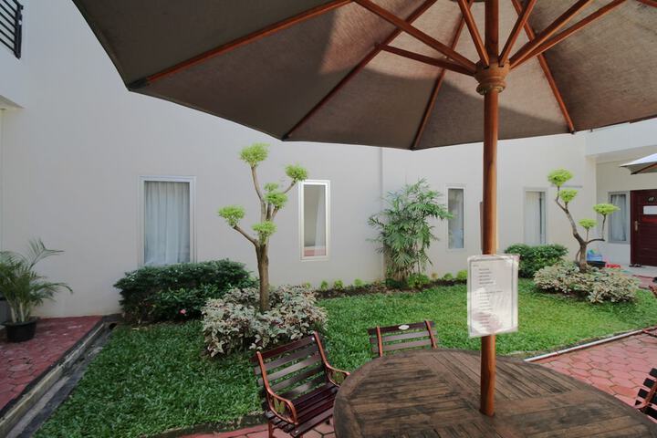 Hotel Exterior 45 of 55