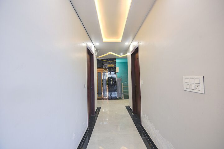 Hotel Interior 4 of 38