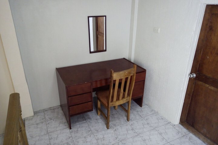Room 15 of 83