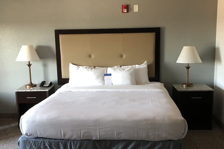 Room 44 of 90
