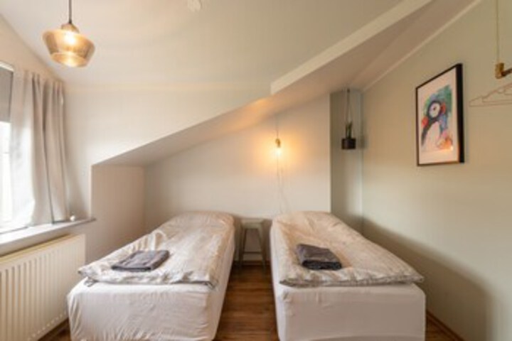 Room 42 of 55