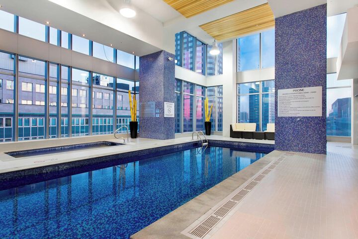 Hotel with Pool
