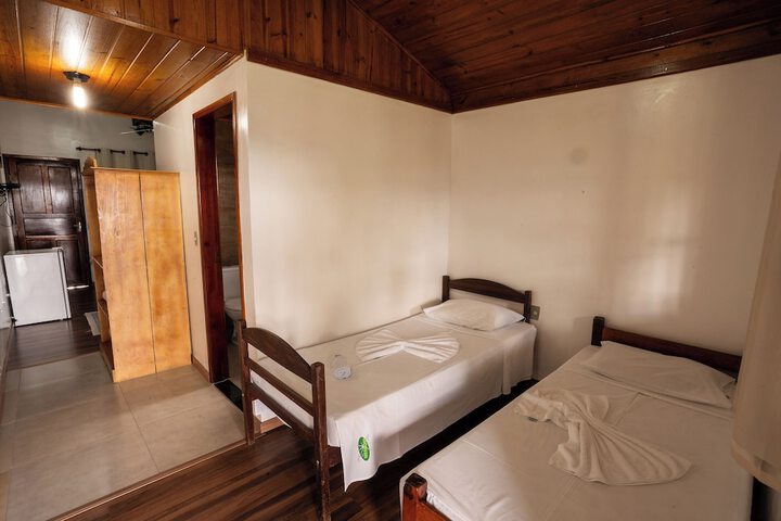 Room 52 of 147