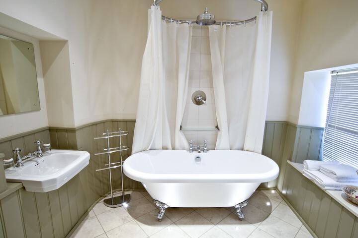 Bath Photo