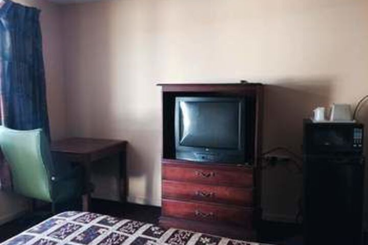 Room 22 of 28