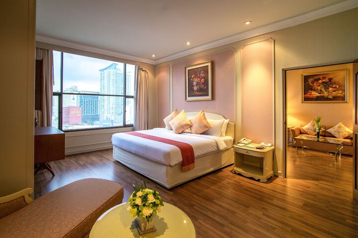 Room 44 of 66
