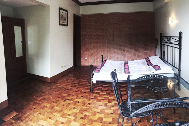 Room 15 of 52