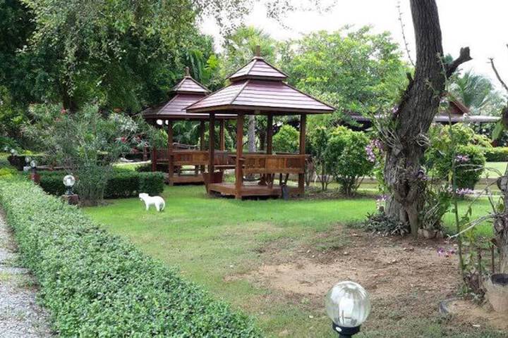 Property Grounds 12 of 17