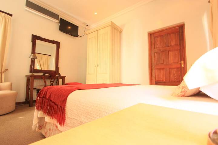Room 10 of 41