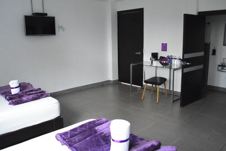 Room 27 of 165