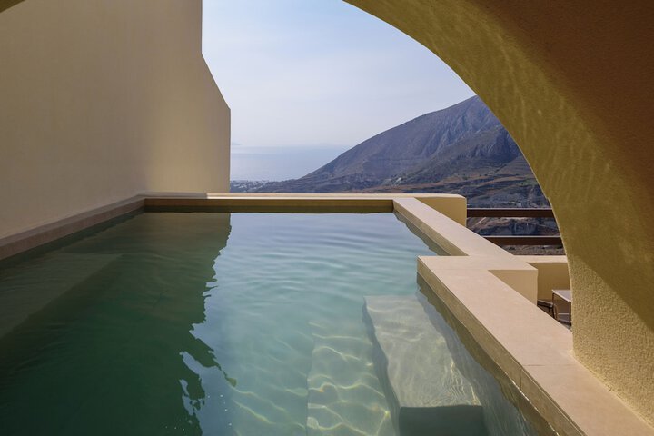 Pool 138 of 189