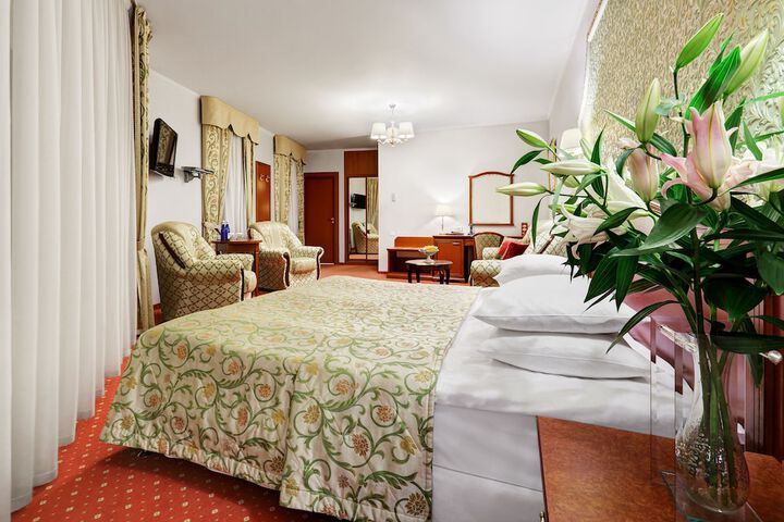 Room 14 of 56