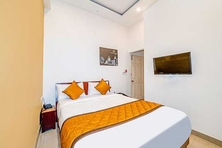 Room 8 of 37