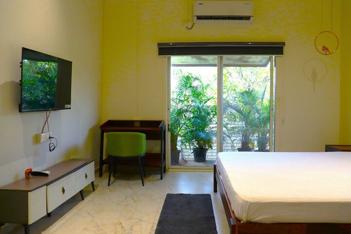 Room 27 of 79