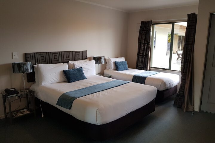 Room 10 of 42