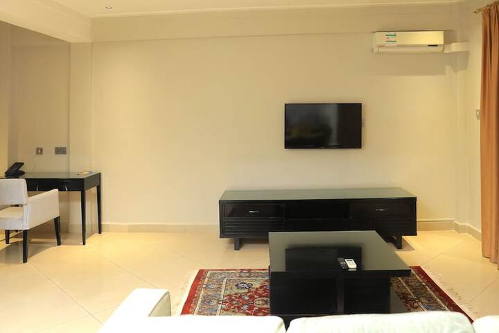 Room 15 of 38