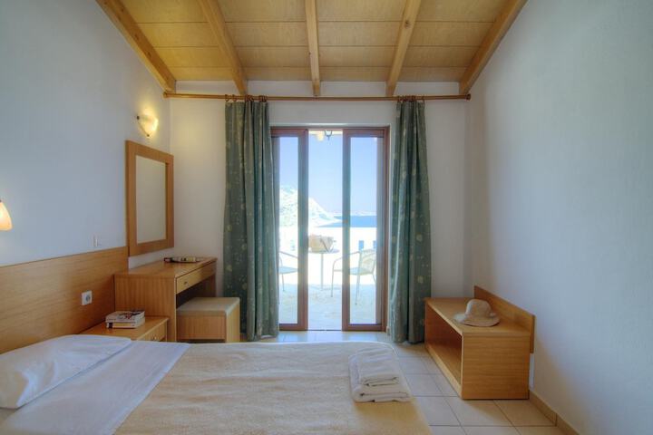 Room 50 of 91
