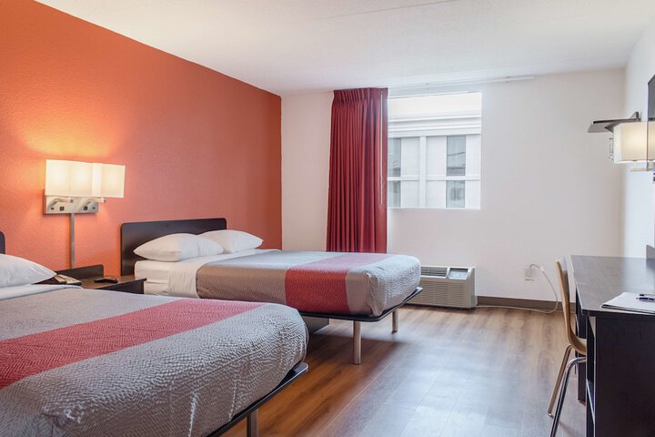 2 Double Beds (6 of 7)