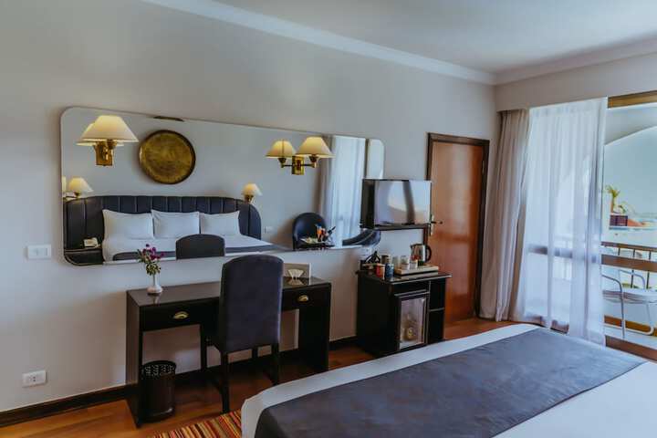 Room 13 of 147