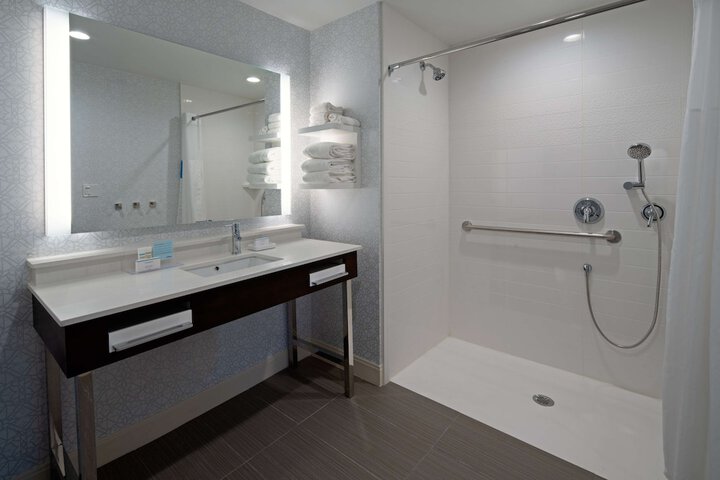 Bathroom shower