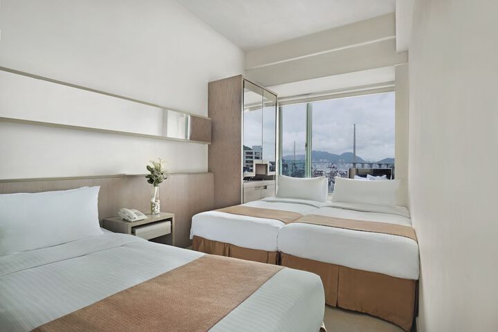 Room 7 of 36