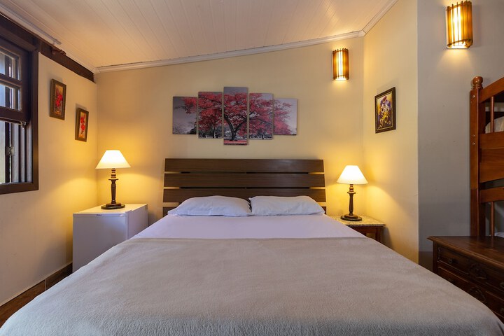Room 6 of 61