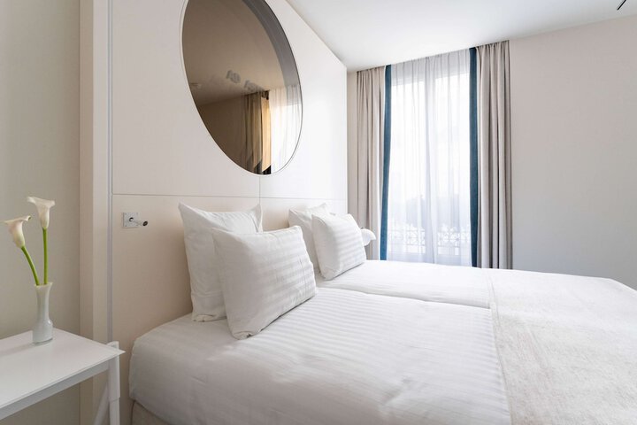 Room 42 of 133