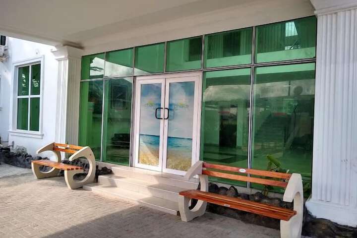 Hotel 2 of 57